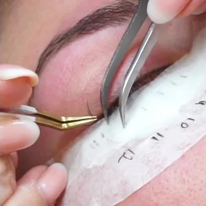 Cil à cil - Ellipse